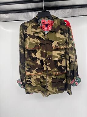 Avani Reversible camp and floral Womens Lg jacket soft Feminine Embroidered